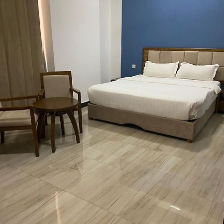 Home Station Hotel Маскат Экстерьер фото