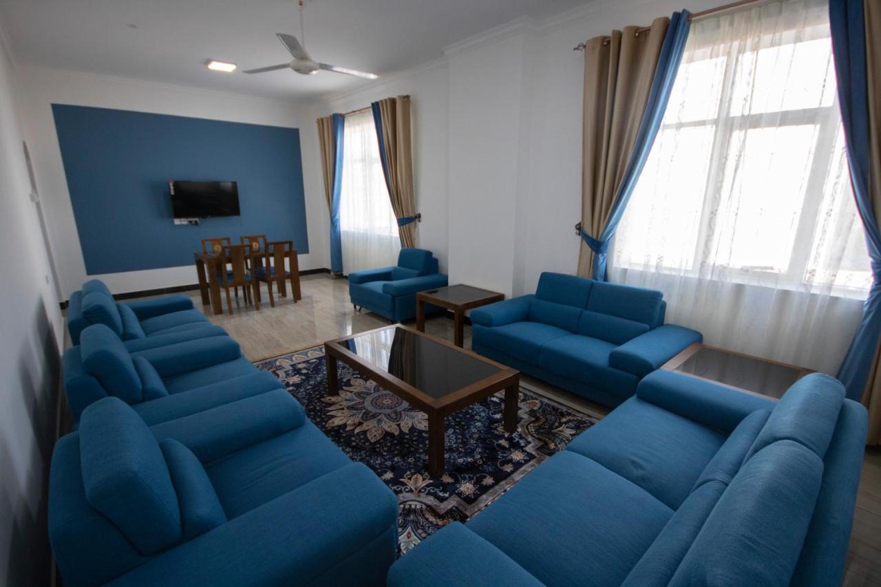 Home Station Hotel Маскат Экстерьер фото