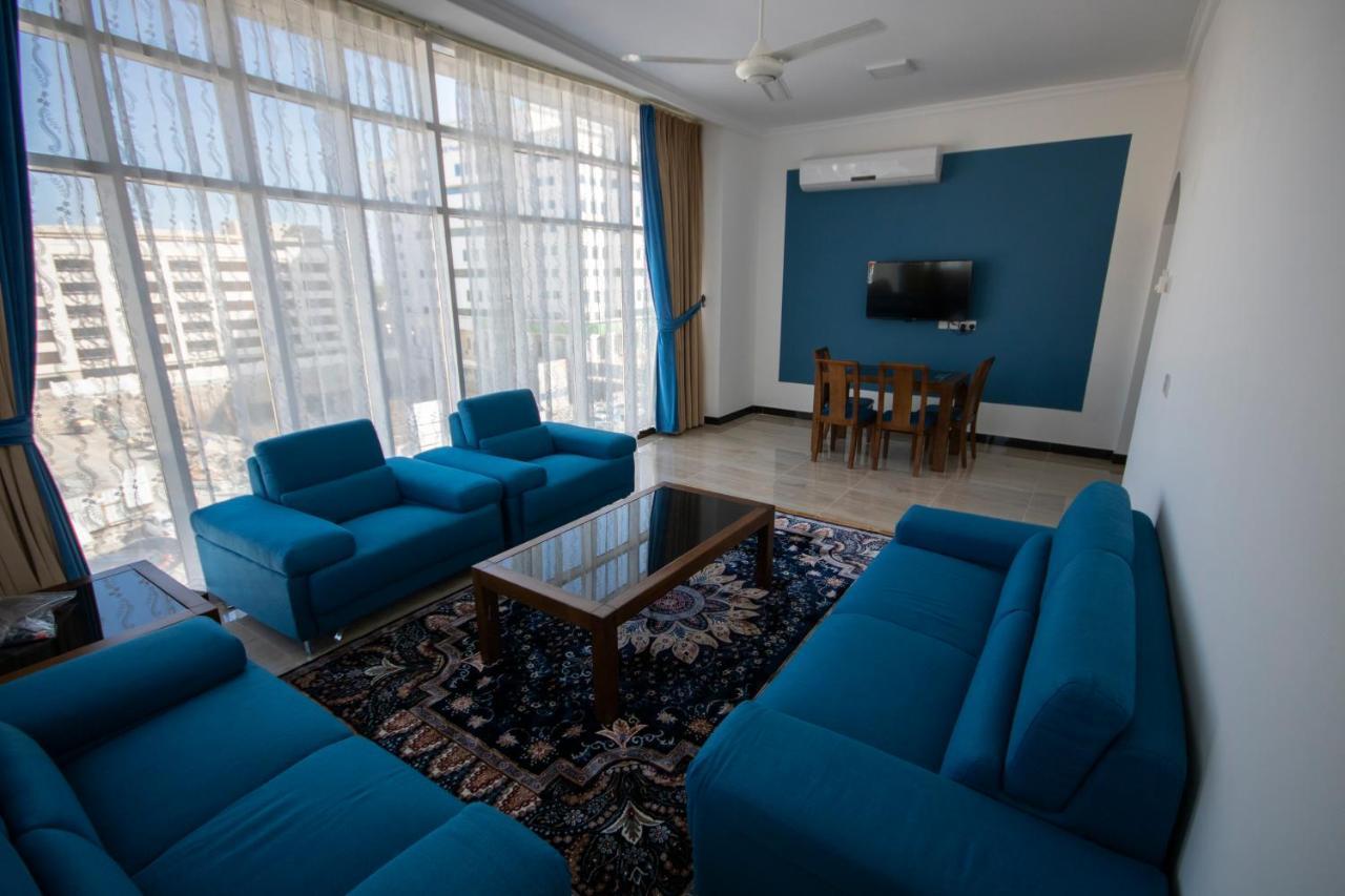 Home Station Hotel Маскат Экстерьер фото