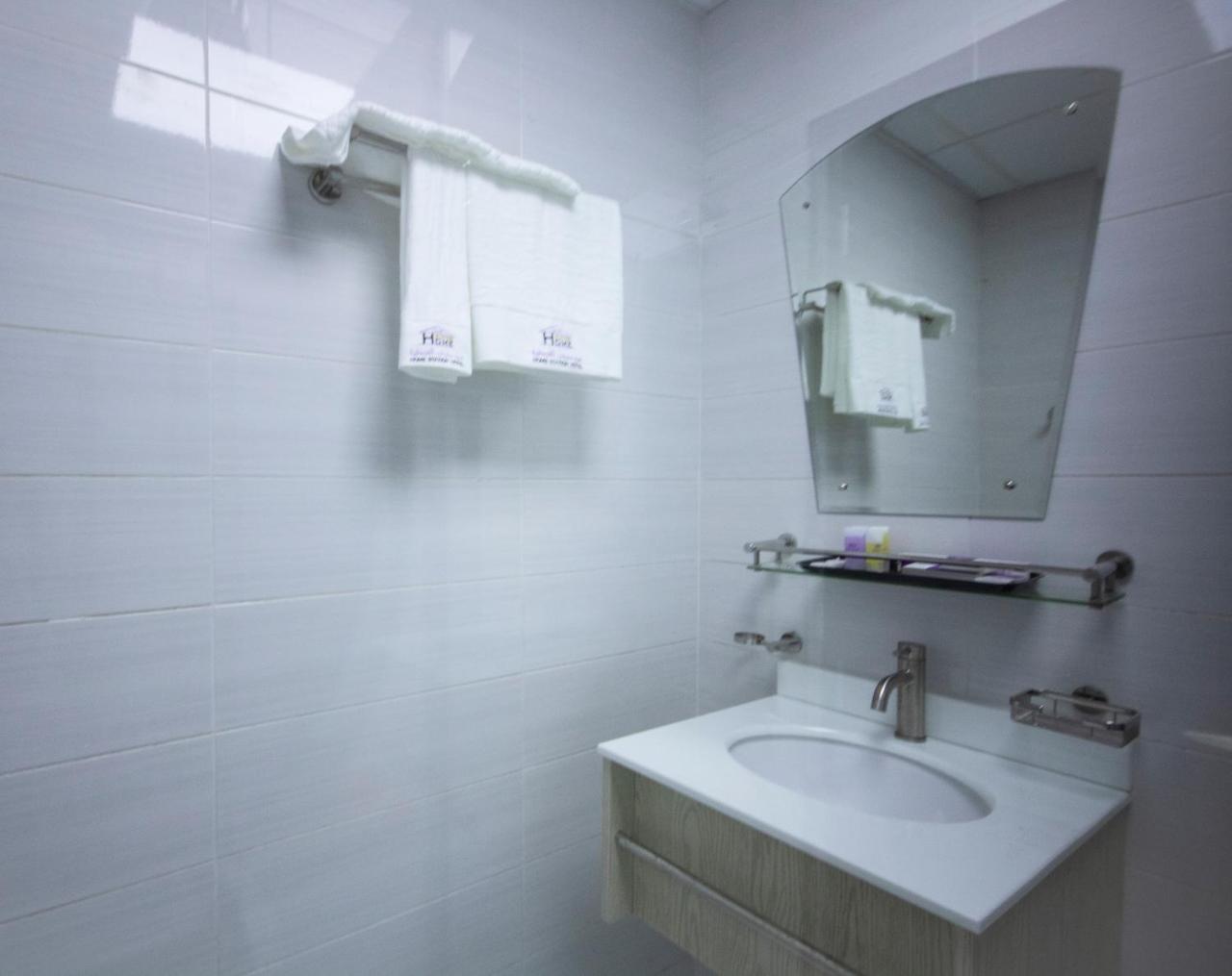 Home Station Hotel Маскат Экстерьер фото