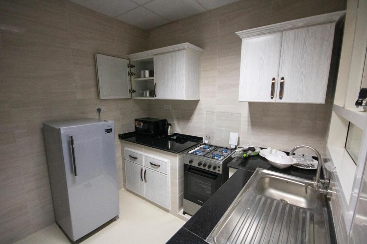 Home Station Hotel Маскат Экстерьер фото